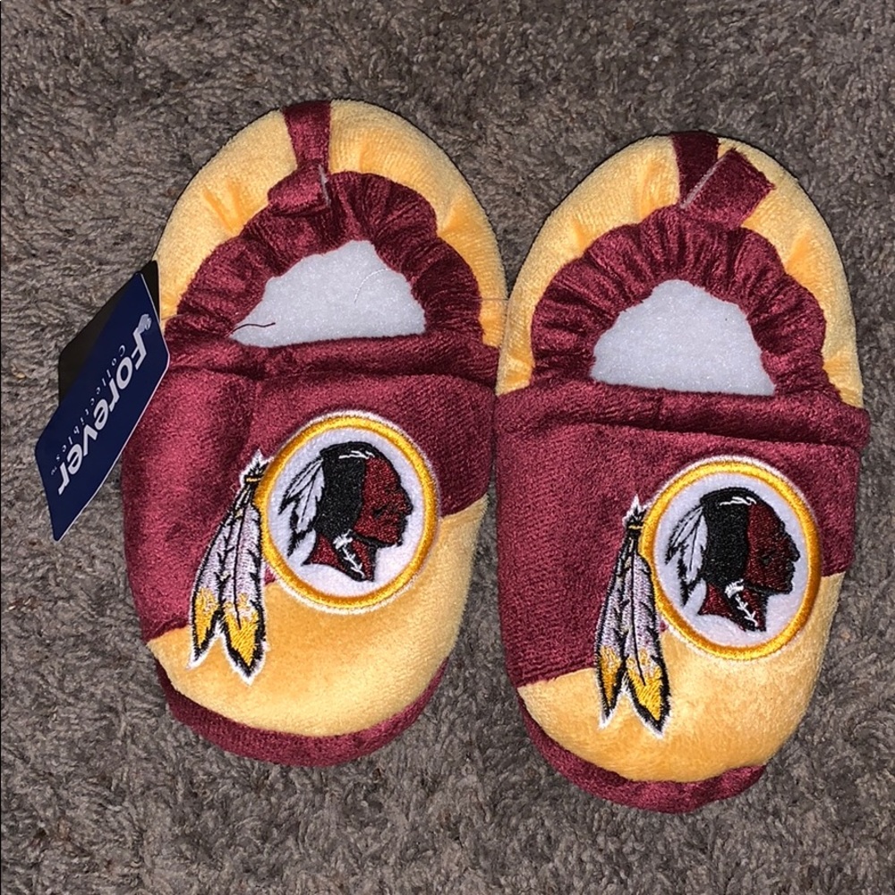 NFL Washington Redskins Baby Slippers Toddler Sz L Forever Collectibles NWT